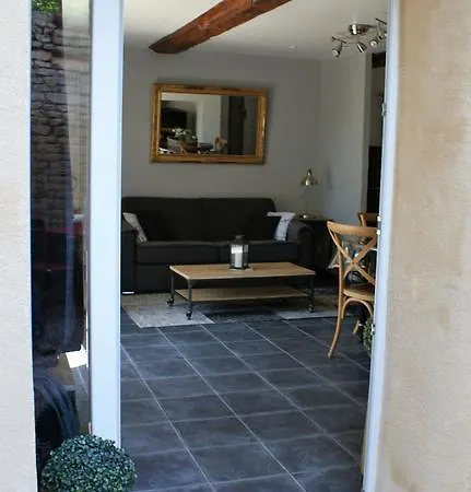Dom wakacyjny Mon Jardin Secret *